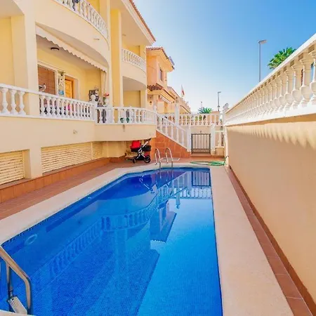 Siyar Benijofar 2 Bedrooms With Communal Pool Apartment *